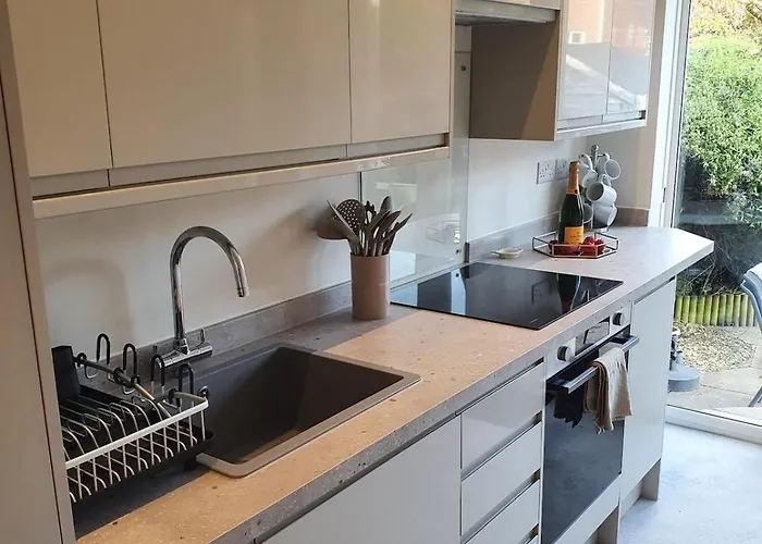 Luxury Close To Beach